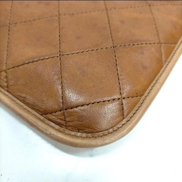 CHANEL Tan Quilted lambskin Shoulder Bag Vintage